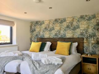 Meadowsweet Barn, Ashlin Farm Barns - Lincoln - 2