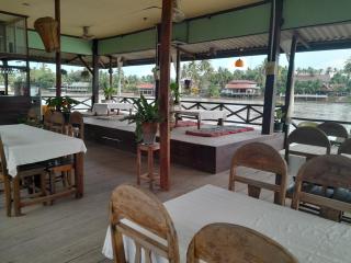 Rivergarden Guesthouse and restaurant - 1