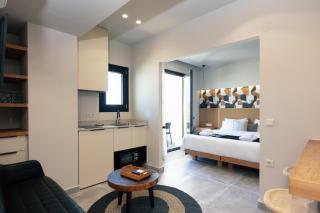 Chapter 02 Gallery Suites - 1