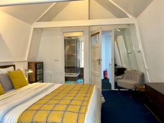 Amsterdam 4 Holiday GuestRooms - 5