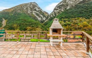 Holiday home in rural area with mountain view in Trescares - 7