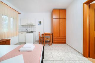 Elena Apartments - 2
