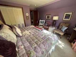 Gwen's Place - Private 2nd Floor - - 1