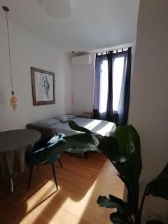 New Cozy Studio 7 Metro stops to DUOMO! - Milan - 6
