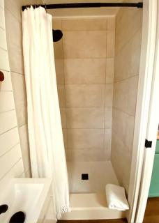 Entirely Private Tiny Home - 1 Mile to UF - Gainesville - 3