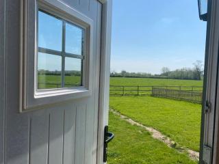 Shepherd Hut - Warwick - 9
