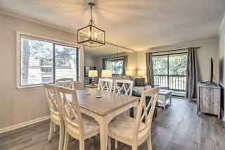 Walk to Beach Condo with Balcony in Hilton Head - Hilton Head Island - 4