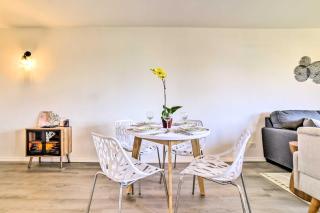 Modern and Cozy Condo Near Beaches with Coastal Views - 4