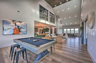 Lavish Riverfront Escape with Gas Grill! - Glenwood - 5