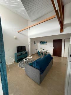 NANA COCOONING- C42- Vue Panoramique - Appartement Cosy et Lumineux- Cuisine équipée- CLIM-Terrasse - 8