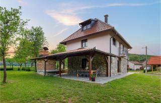 4 Bedroom Amazing Home In Otocac - Otočac - 6