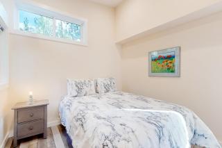 Tranquility Base - Manzanita - 1