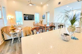 Sweetbay Getaway - Port Aransas - 1