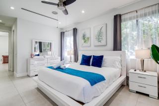 Luxury in Lauderdale - 9