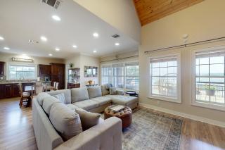 Blue Farm House - Burnet - 0