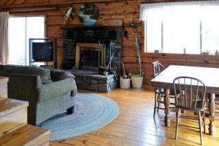 Charlie's Ol' Fishing Cabin - 6