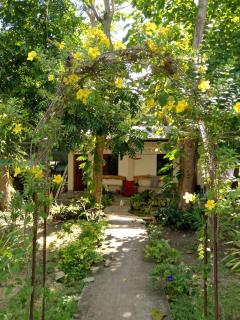 Gal's Guesthouse - Siquijor - 1