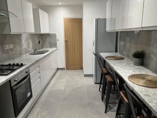 BEAUTIFUL ROOMS ONLY FEW STEPS AWAY FROM BRUCE GROVE TOTTENHAM STADIUM - Londra - 3