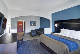 Spark By Hilton Galveston - 7