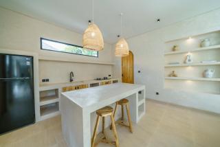 Villa Leros - Modern Chic 2BR Mediterranean Villa in Canggu! - 3