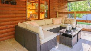 Amenity Packed A-frame Cabin With Two Bedrooms And Loft - Gainesville - 6