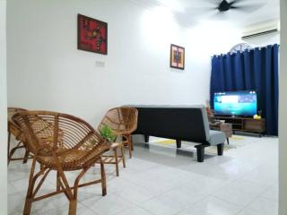 UIA Younee Kuantan Homestay 3R2B 9pax 5 min to town - Kuantan - 9