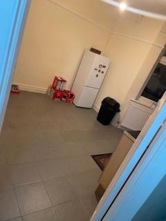 Welcome to your new home. - Redbridge - 6