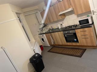 Welcome to your new home. - Redbridge - 3