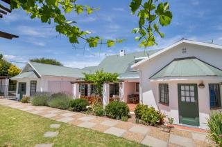Koo Karoo Guest Lodge and Self Catering - Montagu - 9