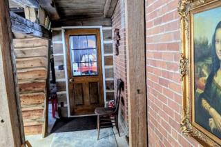 A charming, rustic 150 year old Carriage House - Orangeville - 4