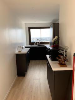 Appartement refait à neuf avec vue sur la ville - 9