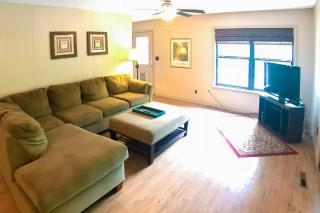 Lone Star Lake House - 6