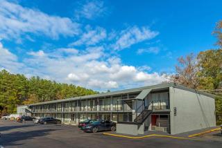 Rodeway Inn Colonial Heights I-95 - 7