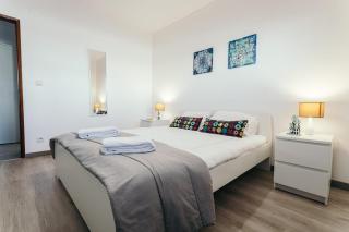 Best Houses 05 - The Best Location - Ferrel - 6