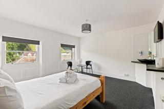 Dover Town Rooms - Short Lets & Serviced Accommodation - Dover - 7