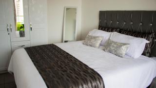 Durban Shores Holiday Apartments - 1