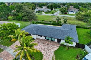 Sandals Beach Cottage - 3