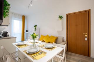 Milano City Apartments - Stylish House Free WiFi-Parking-Airport - 1