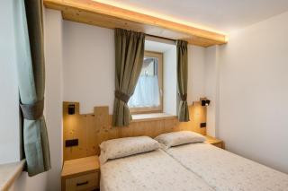 Corolla Rosina's Home - 1