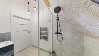 roomspoznan pl - Apartamenty i Pokoje Półwiejska 20 - 24h self check-in - Poznan - 5
