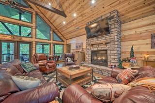 Broken Bow Cabin Deck with Hot Tub and Pool Table! - Broken Bow - 8