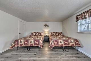 The Regulators Cabin Near Grindstone Lake - 5