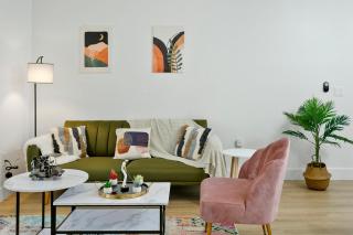 CozySuites Glendale by the stadium w pool 07 - 0