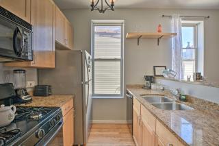 Elegant Chicago Retreat with Spacious Balcony! - Chicago - 2