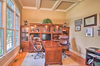 Luxury Estate Private Hot Tub and Pickleball Court - Wake Forest - 3