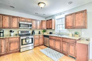 Secluded Retreat on 2 Acres Near Dale Hollow Lake! - 1