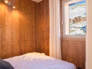 Appartement rénové Val Thorens - 4 pers, 2 chambres, balcon, plein cœur, proximité pistes, commerces - FR-1-637-35 - Val Thorens - 5