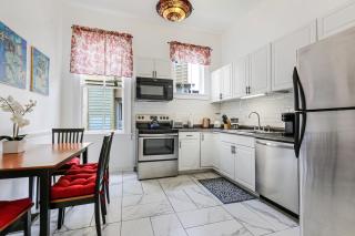Uptown Spacious 4BD/3BA with Historic Charm - New Orleans - 8