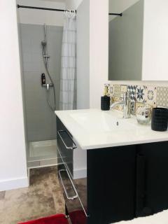 LE BILBAO, T2, centre-parking gratuit-terrasse - 3