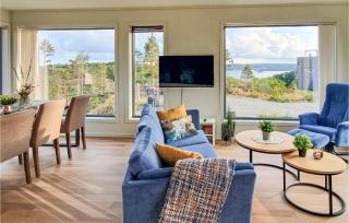 3 Bedroom Cozy Home In Søndeled - 8